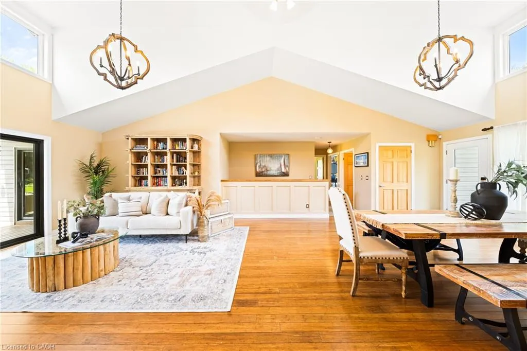 399 Old Brock Road