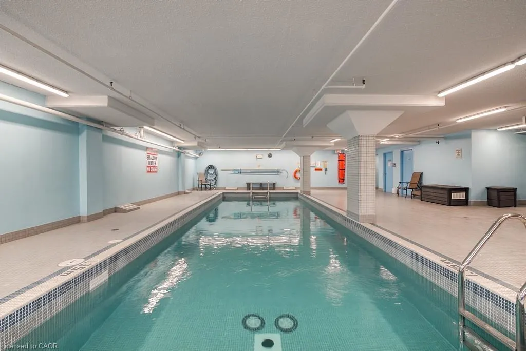 237 King Street W, #1004
