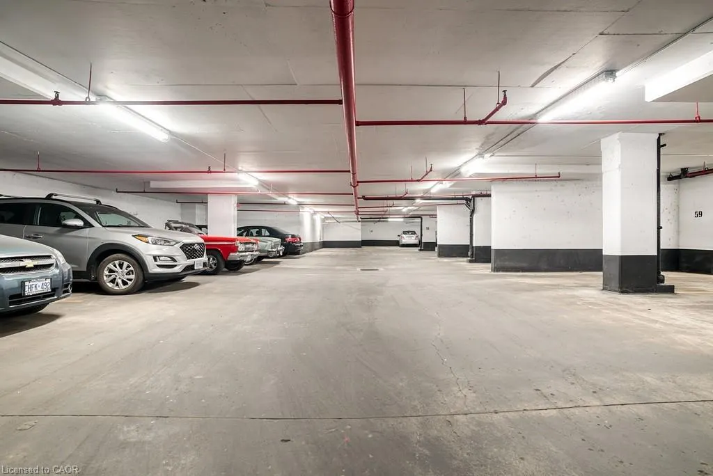 237 King Street W, #1004
