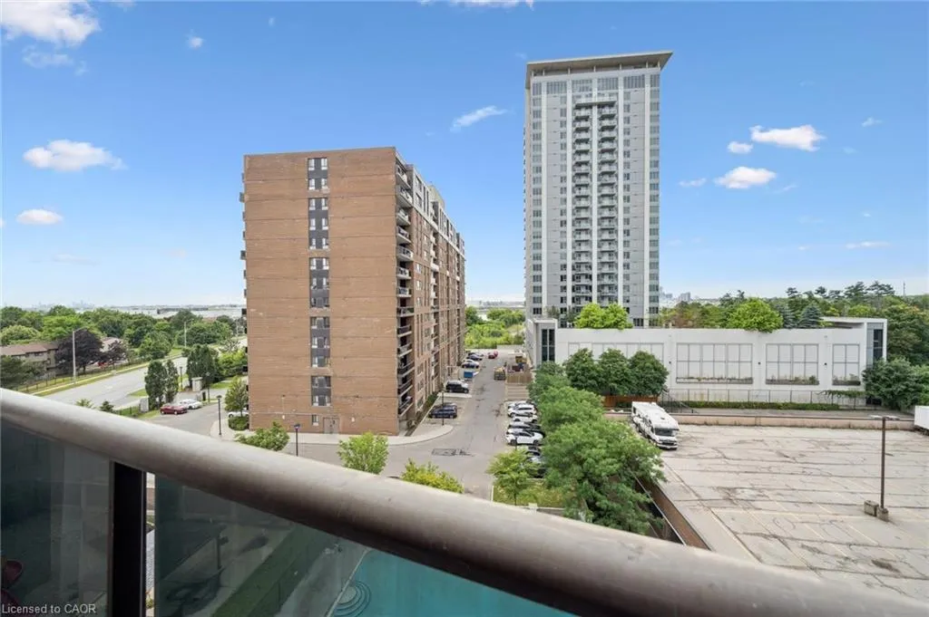 4 Lisa Street, #707