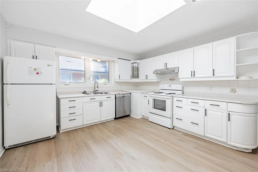 1362 Cawthra Road, #UPPER