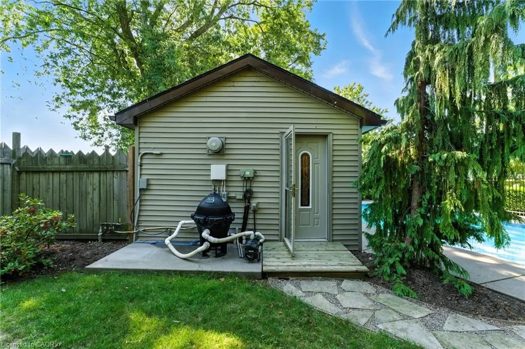 58 Lakeview Avenue