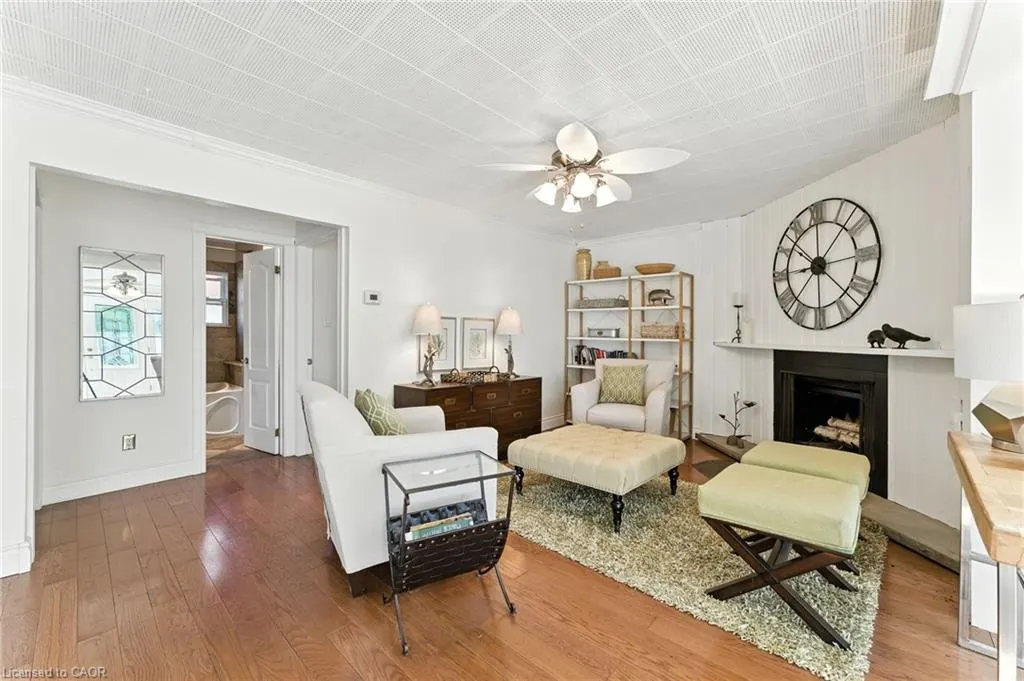 58 Lakeview Avenue