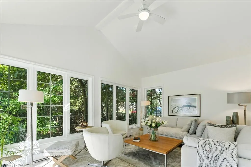 58 Lakeview Avenue