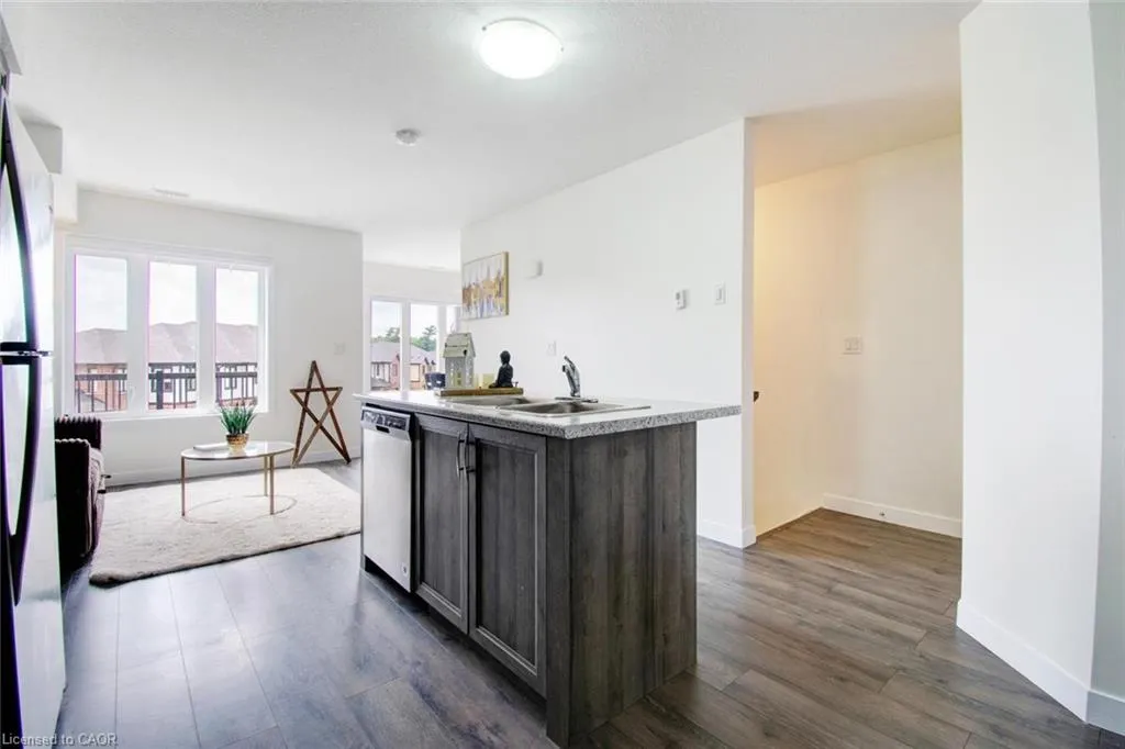 150 Rochefort Street, #E