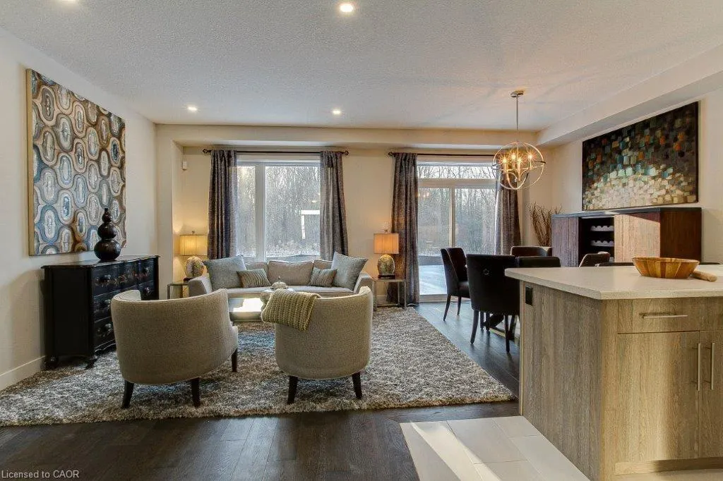 2258 Southport Crescent