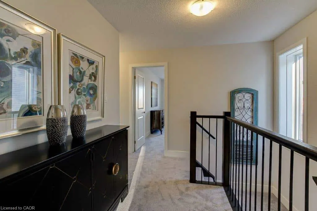 2258 Southport Crescent