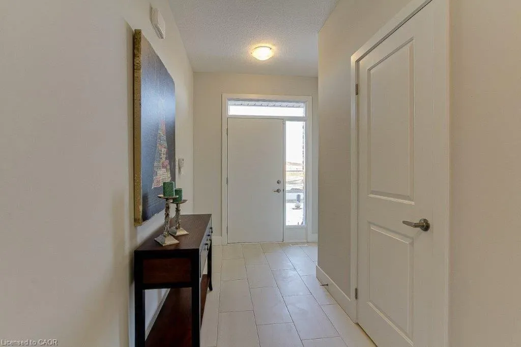 2258 Southport Crescent