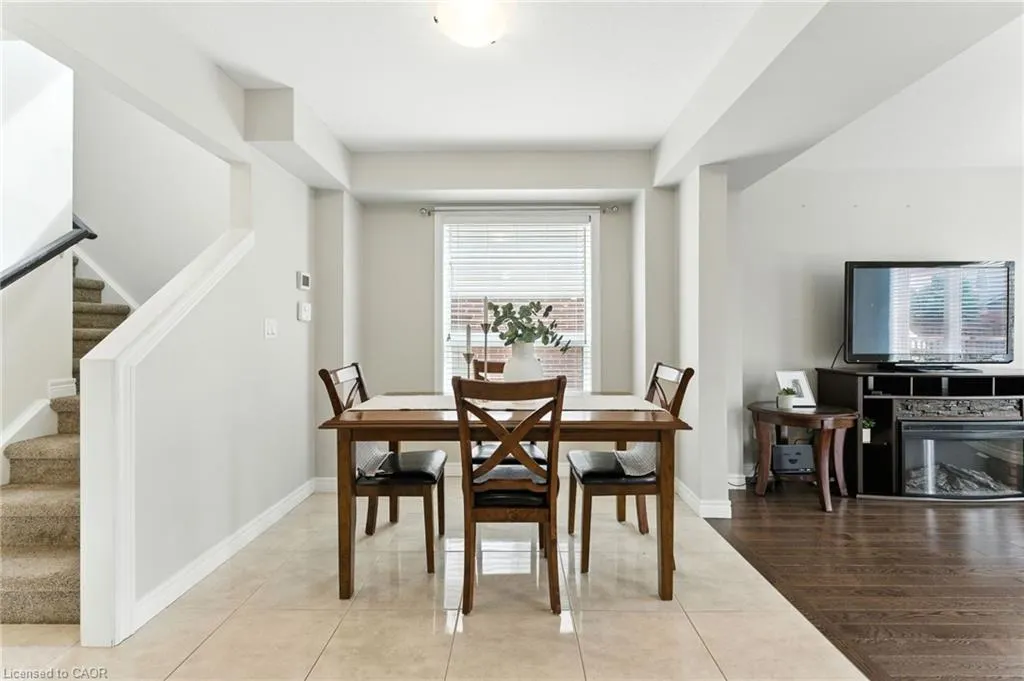 28 Freer Drive