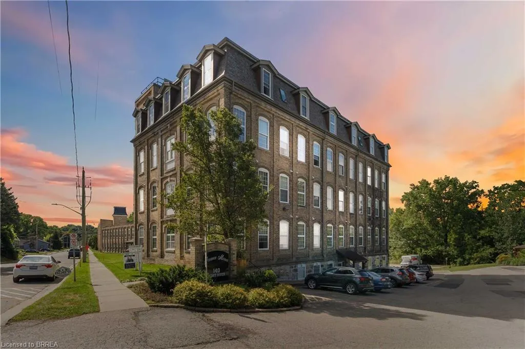 140 West River Street, #504