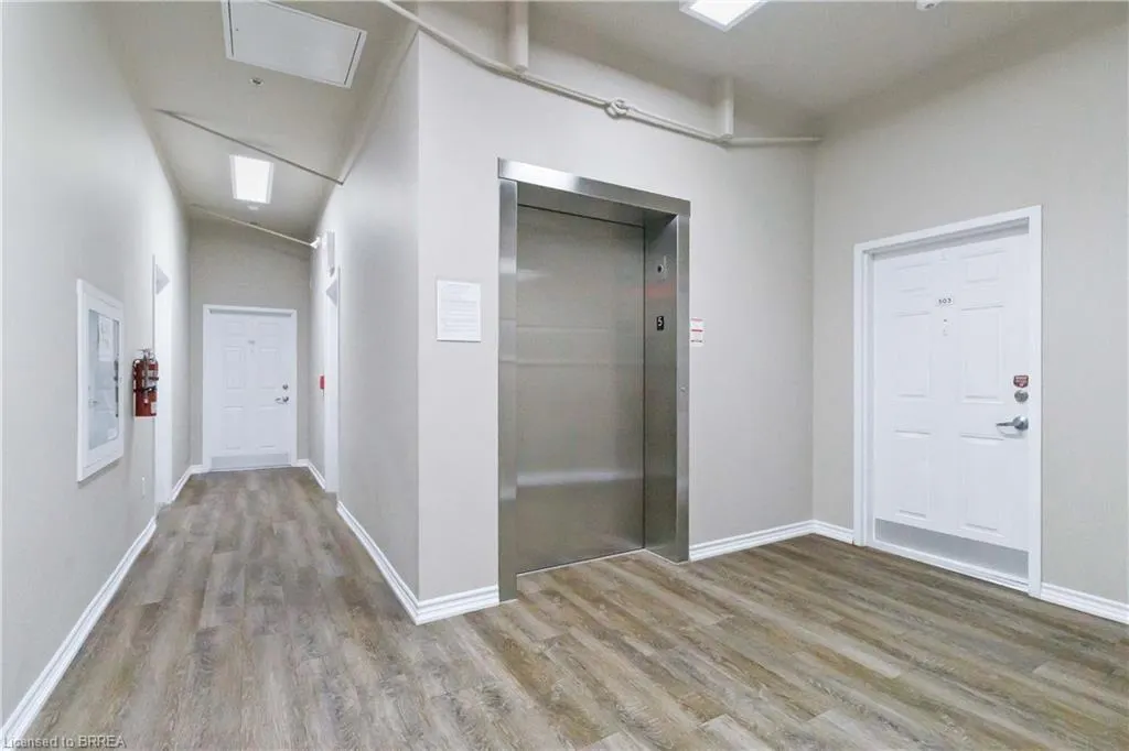 140 West River Street, #504