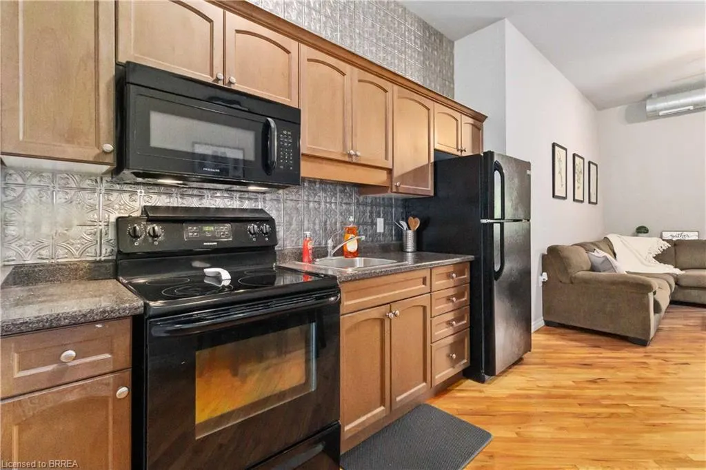 140 West River Street, #504