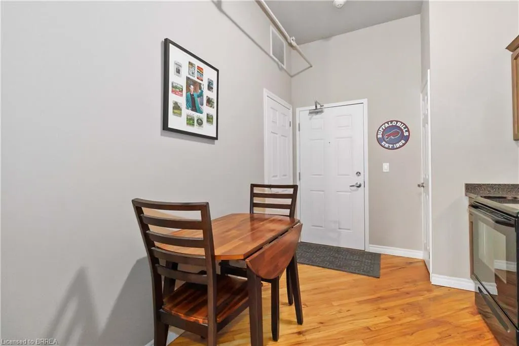 140 West River Street, #504