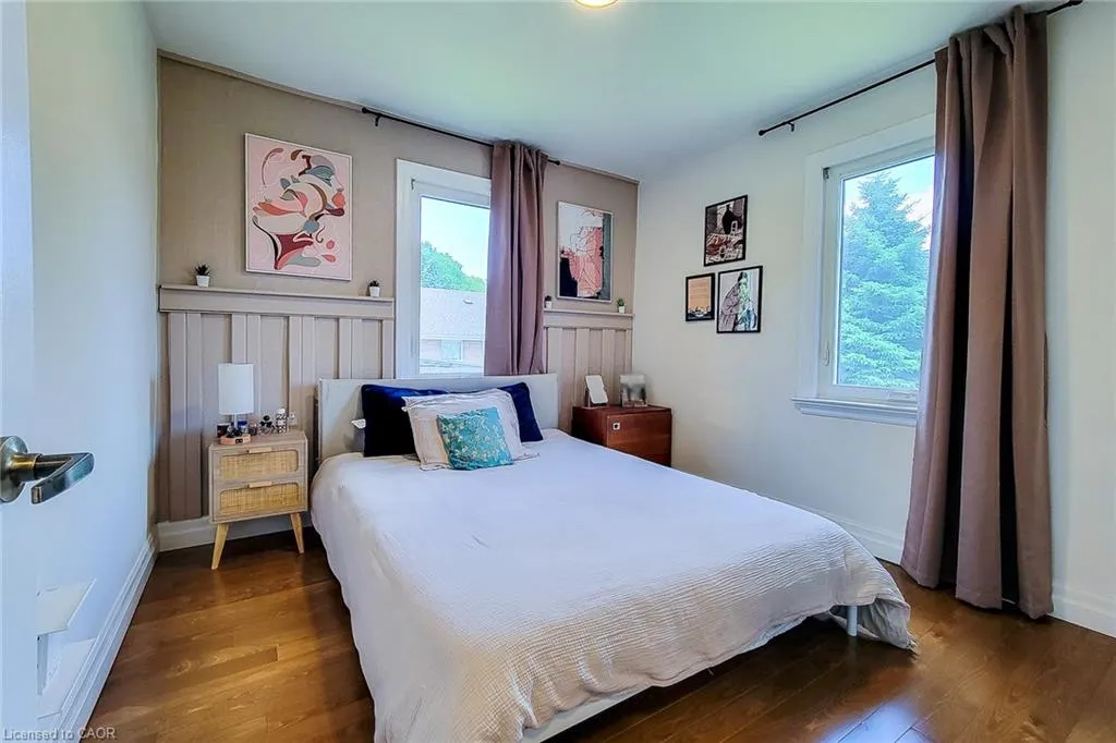 345 Hawkridge Avenue, #Main floor