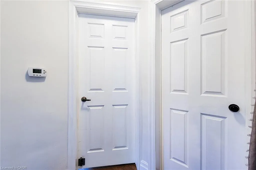 345 Hawkridge Avenue, #Main floor