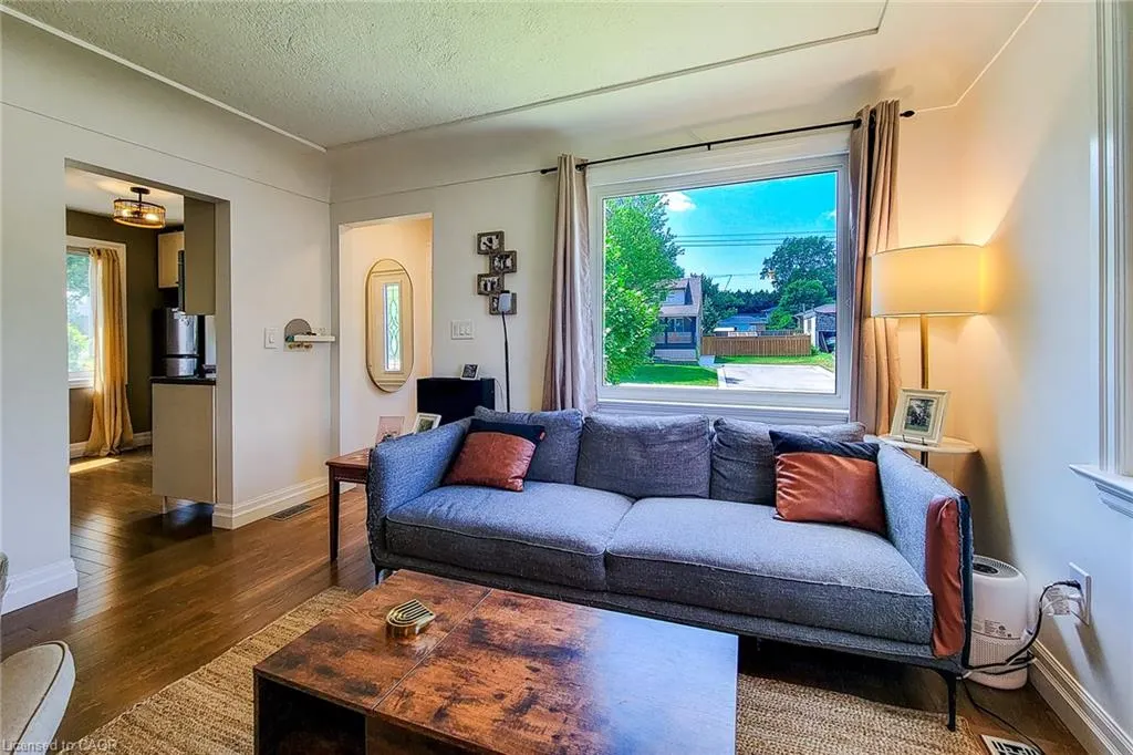 345 Hawkridge Avenue, #Main floor