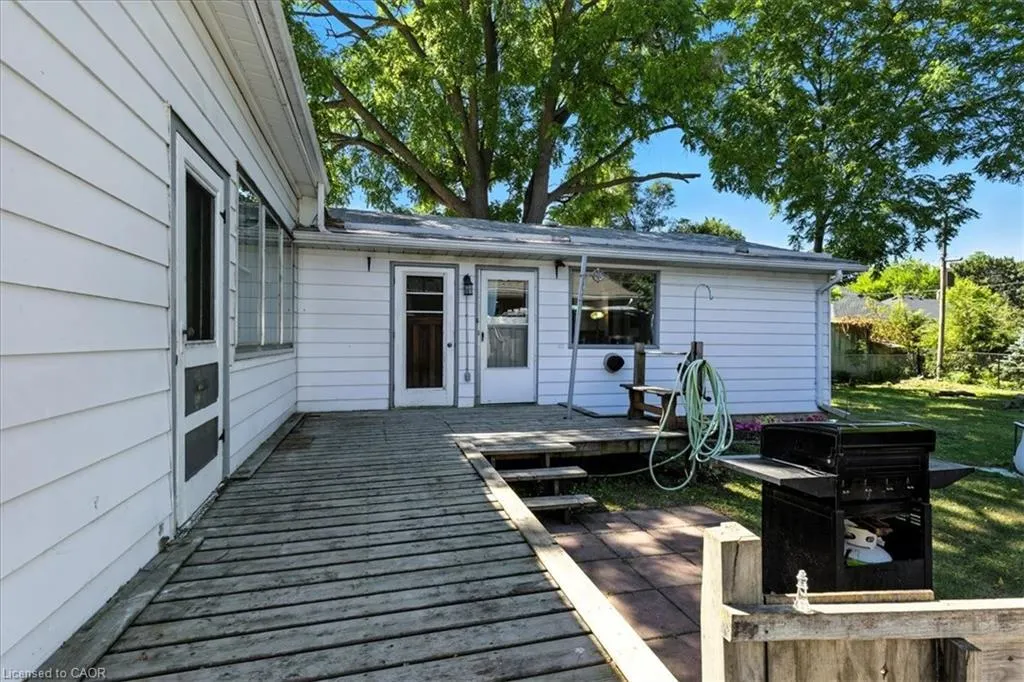 92 Francis Street