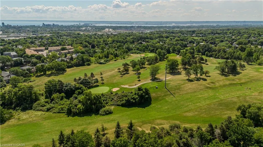 1407 Oakmont Common