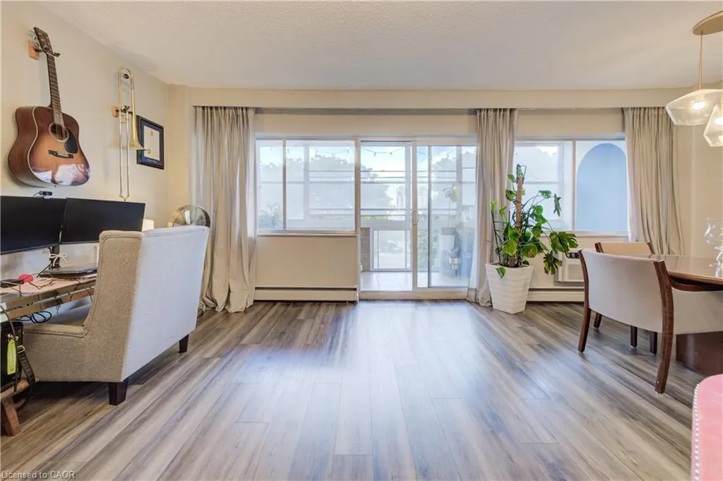 45 Westmount Road N, #302