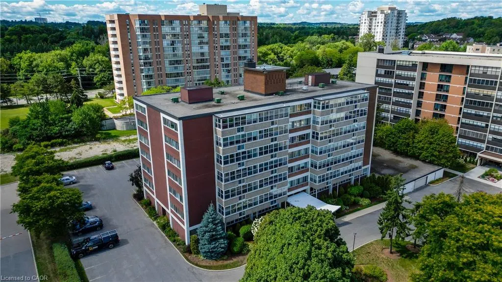 45 Westmount Road N, #302