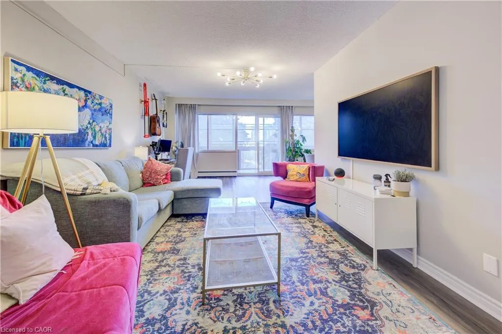 45 Westmount Road N, #302