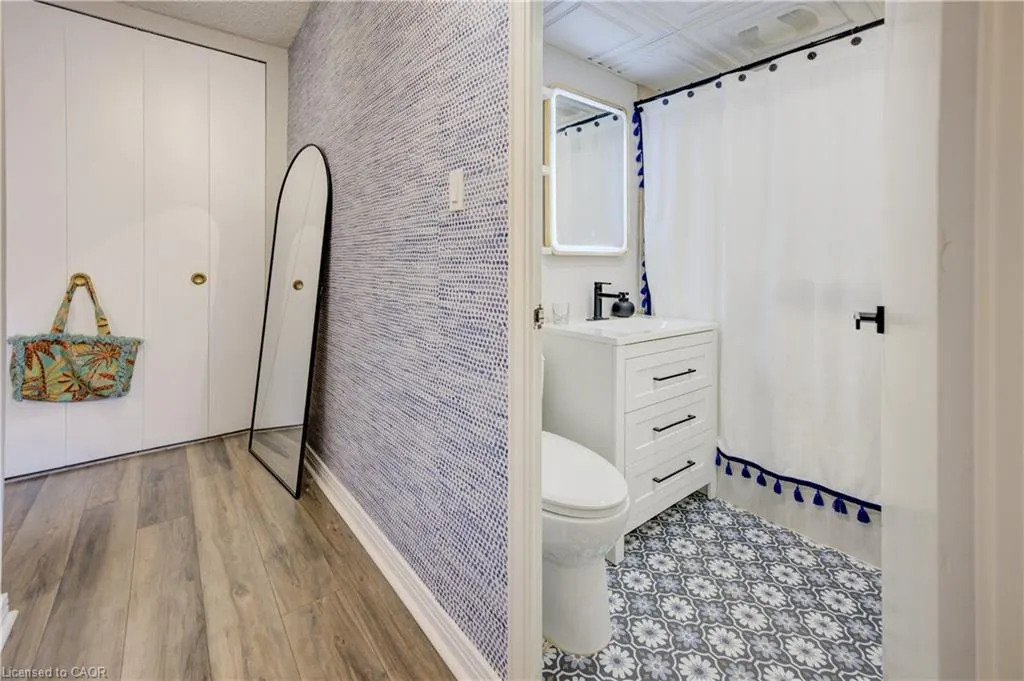 45 Westmount Road N, #302