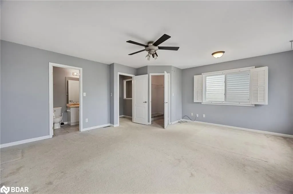 488 Yonge Street Street, #12