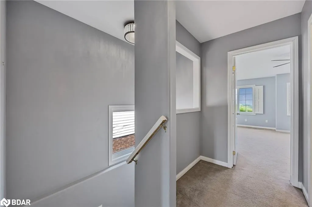 488 Yonge Street Street, #12