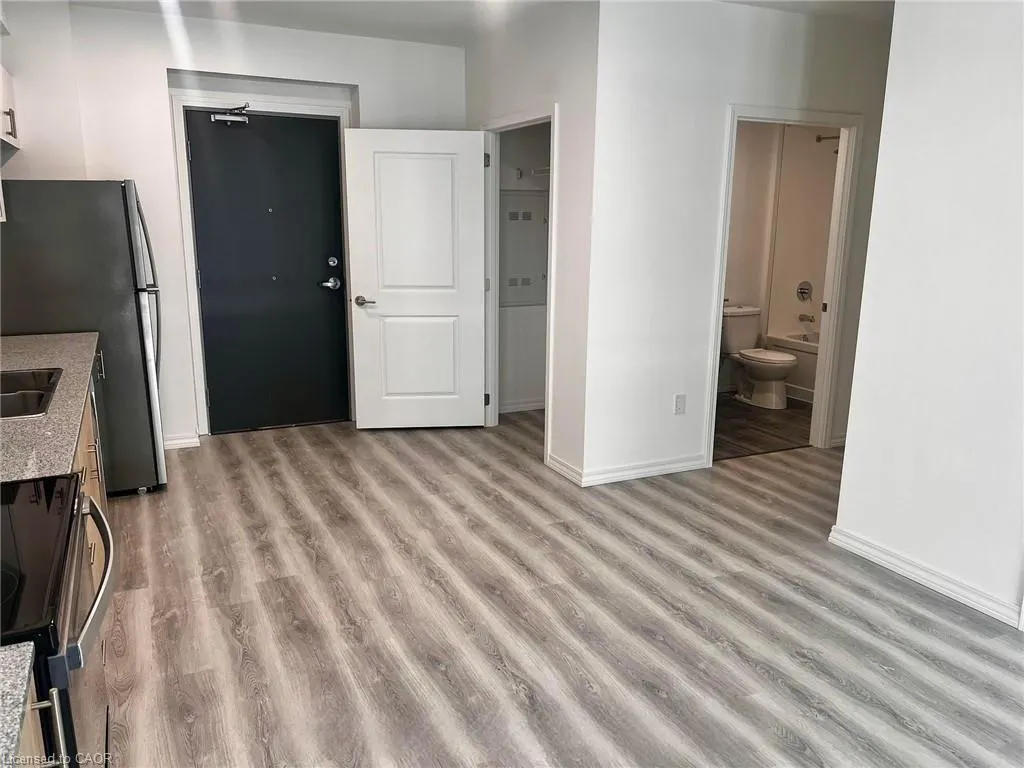 181 Elmira Road S, #604