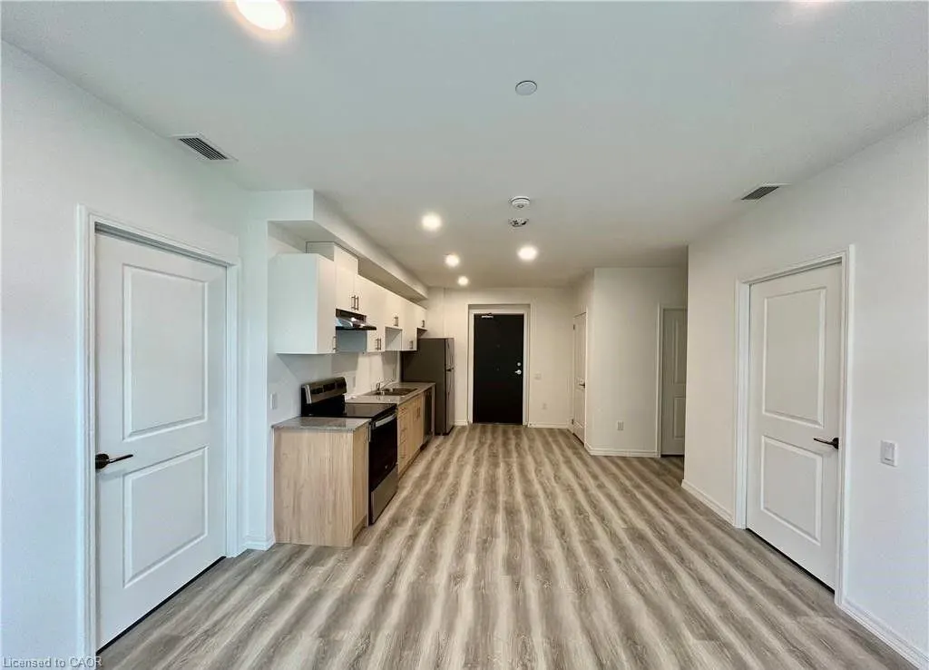 181 Elmira Road S, #604