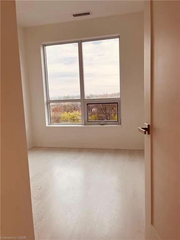 415 Main Street W, #710