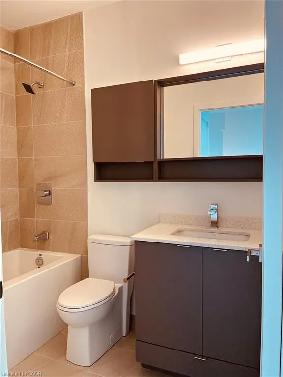 415 Main Street W, #710