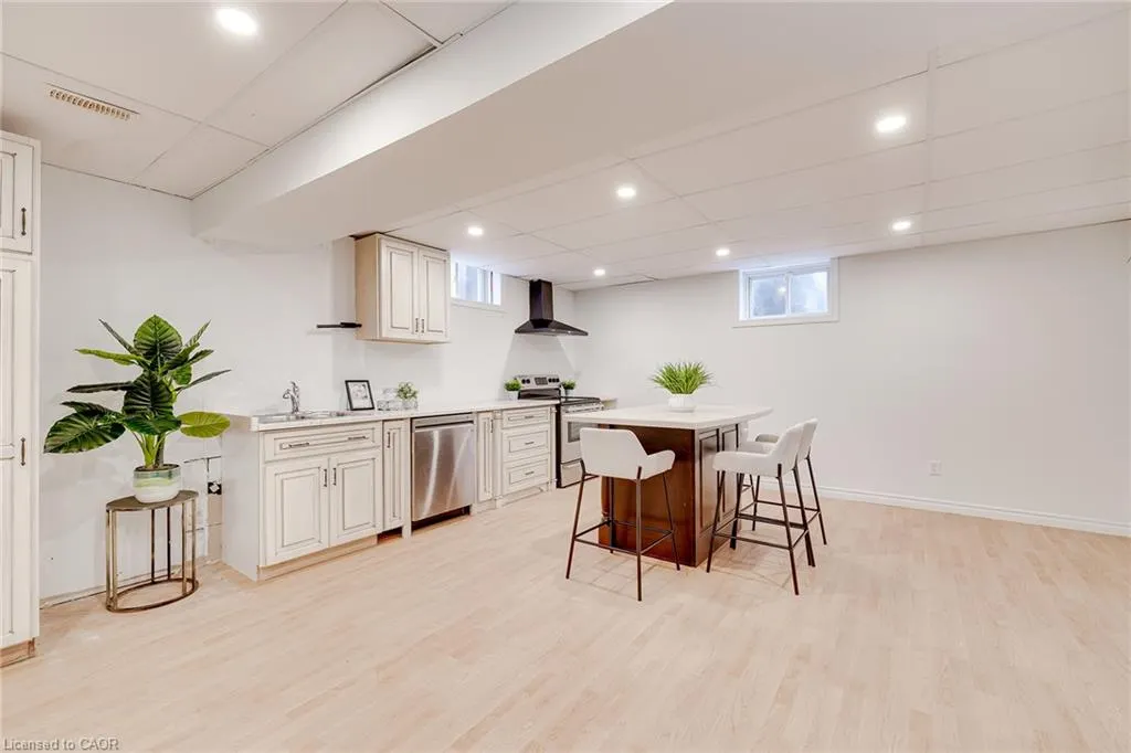 44 Pentland Road