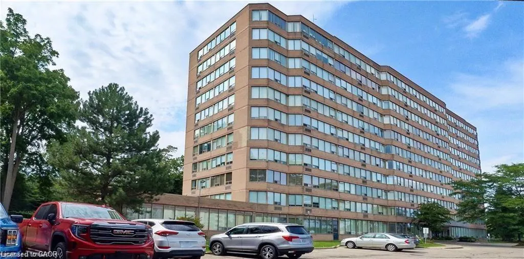 3227 King Street E, #1011