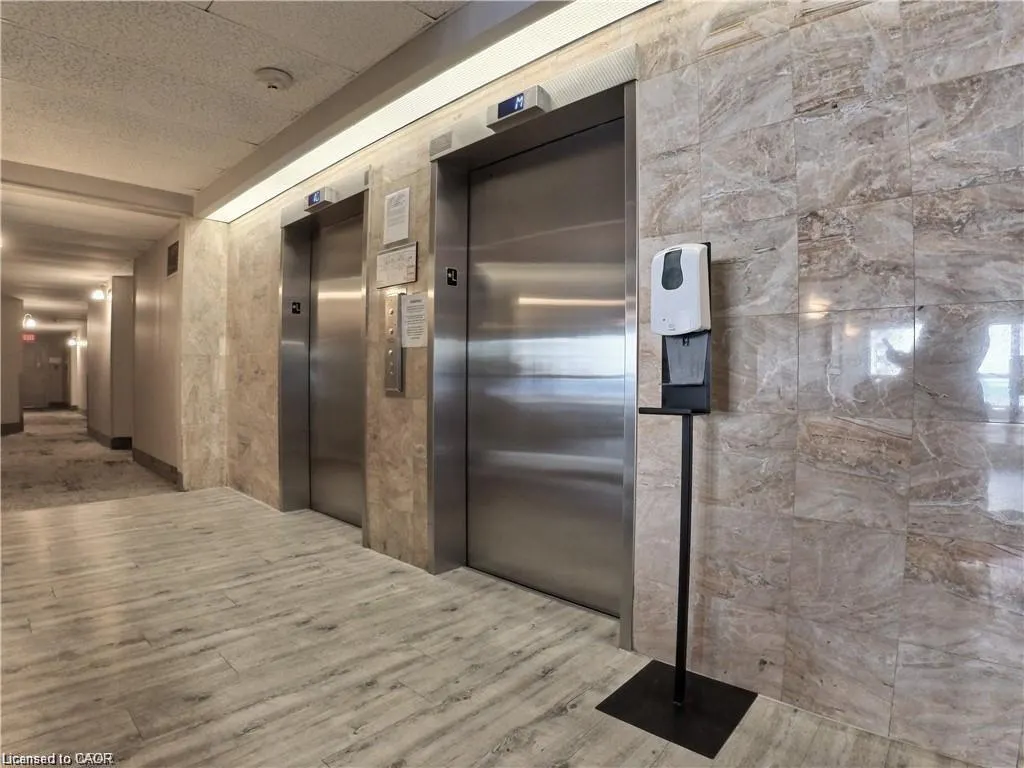 3227 King Street E, #1011