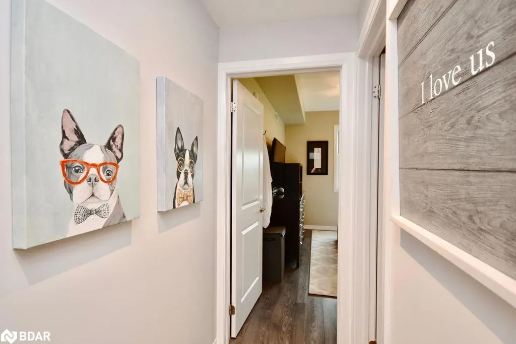 299 Cundles Road E, #208