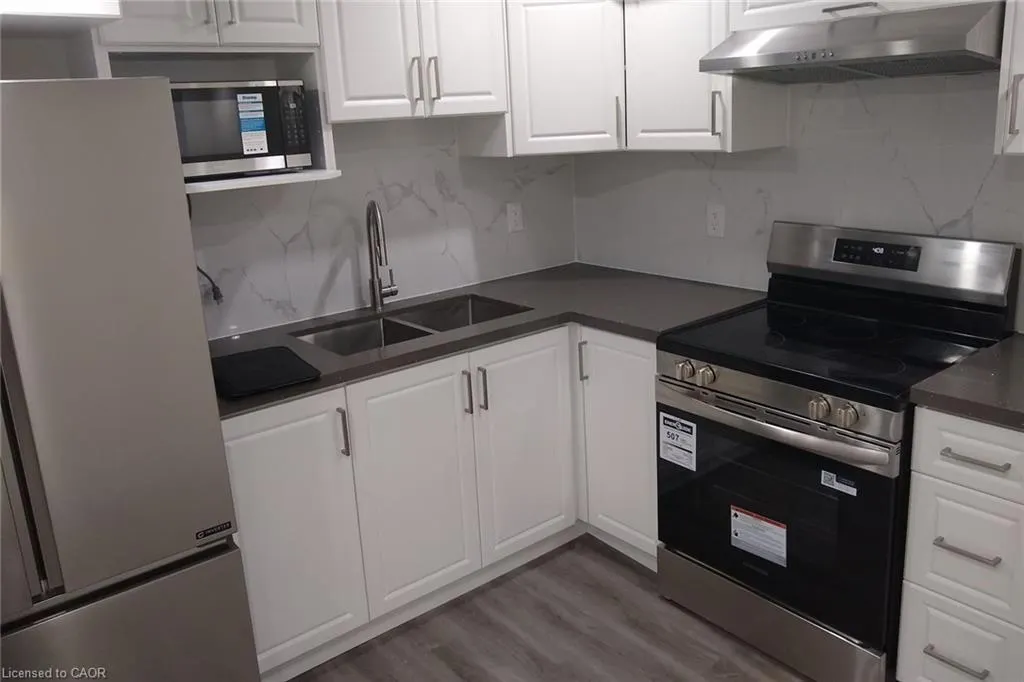 137 Rivertrail Avenue, #Lower