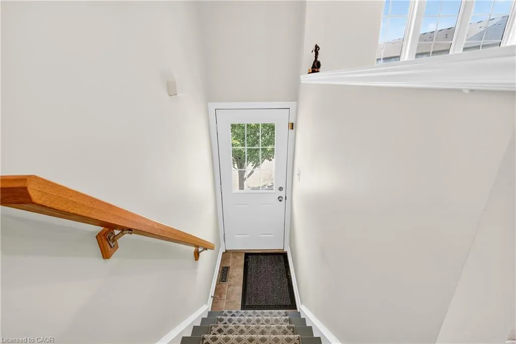 12 Chapman Lane