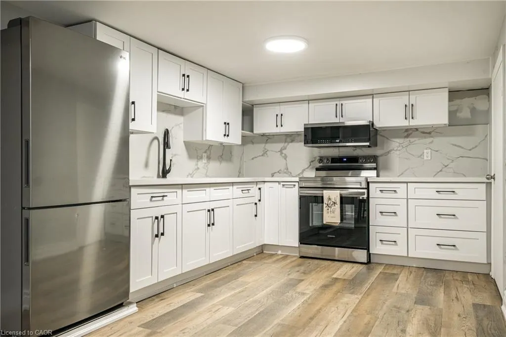 3 Oakwood Place