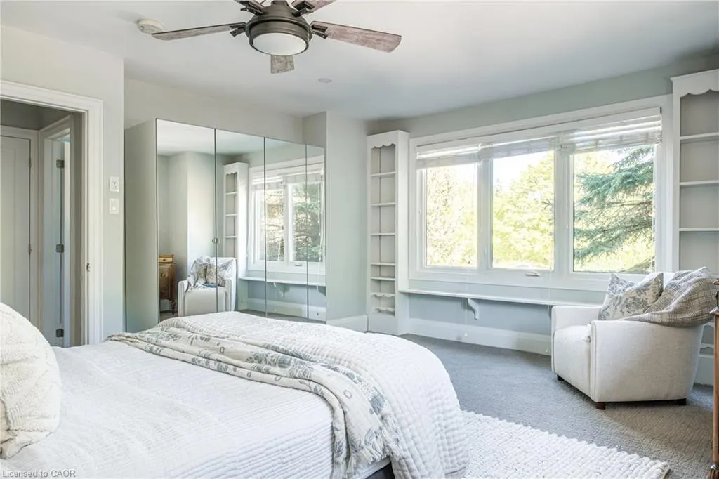 3 Oakwood Place