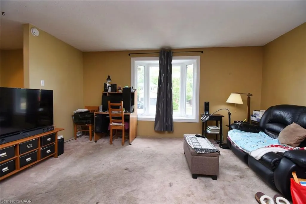 1406 Headon Road