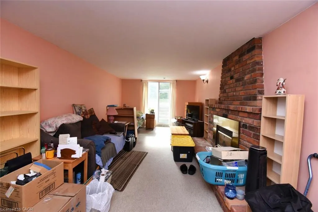 1406 Headon Road