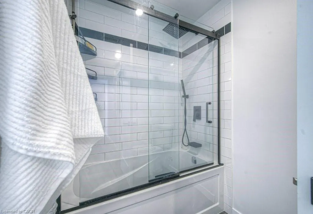 65 Glamis Road, #83
