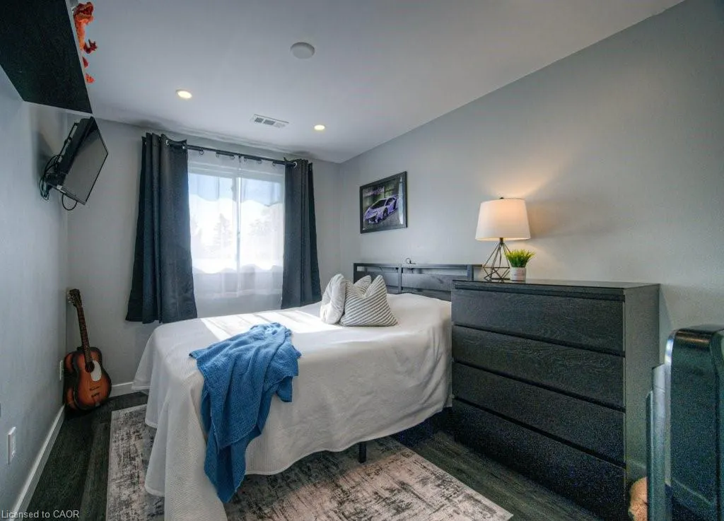 65 Glamis Road, #83