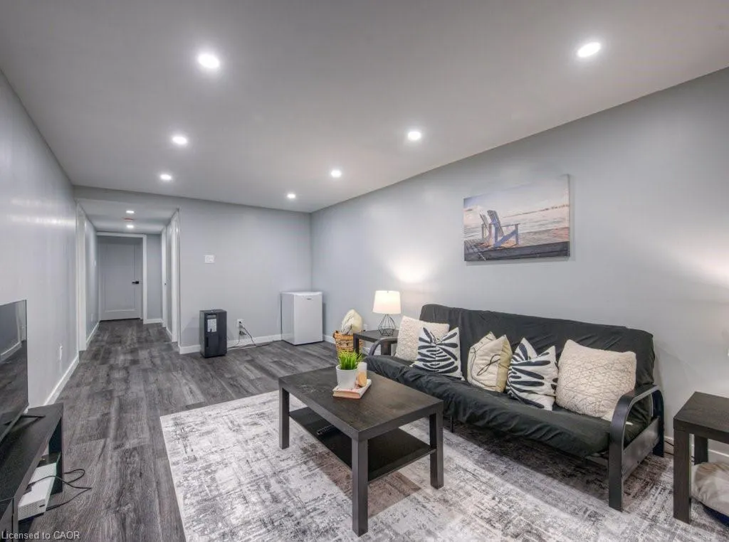 65 Glamis Road, #83