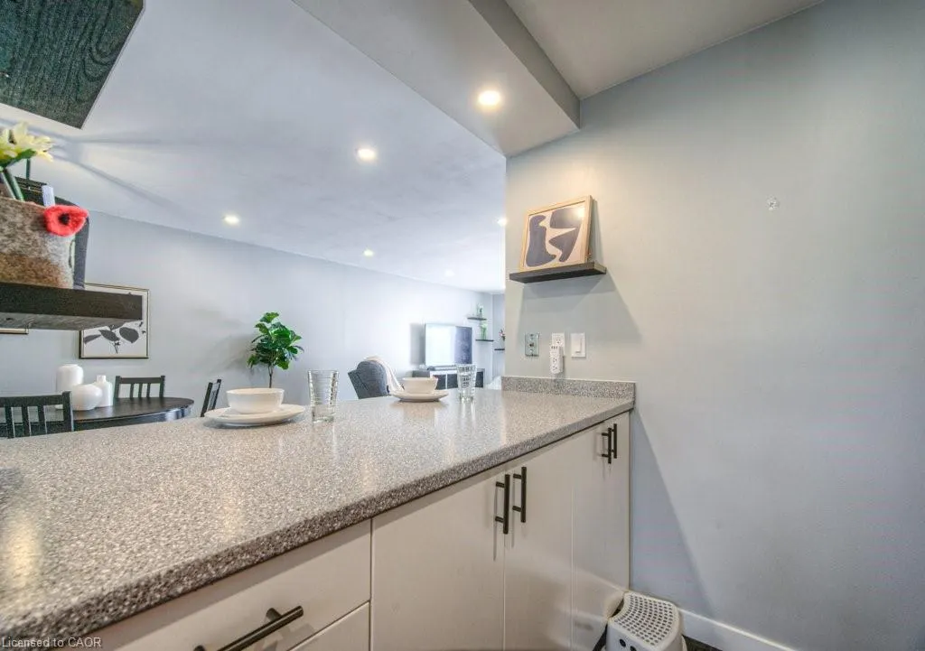 65 Glamis Road, #83