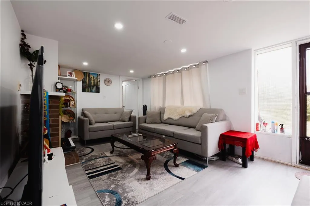 189 Gatewood Road