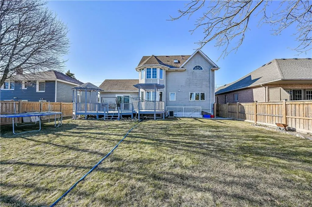 228 Highland Road W, #MAIN