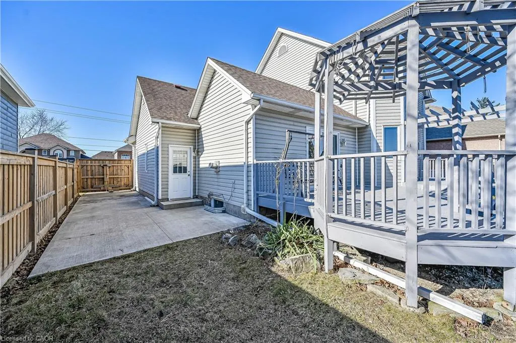 228 Highland Road W, #MAIN