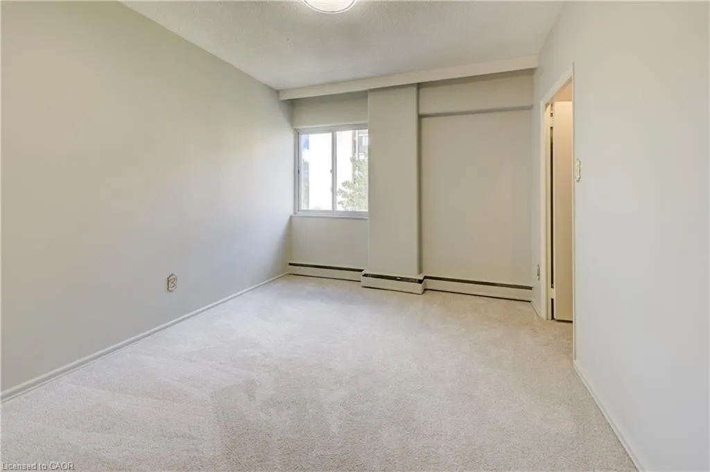 45 Westmount Road N, #407